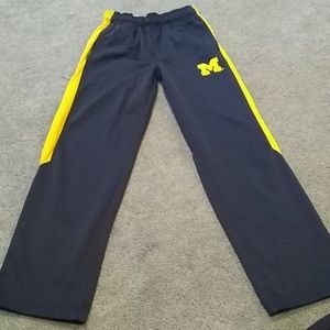 Michigan jogging pants size medium 10/12